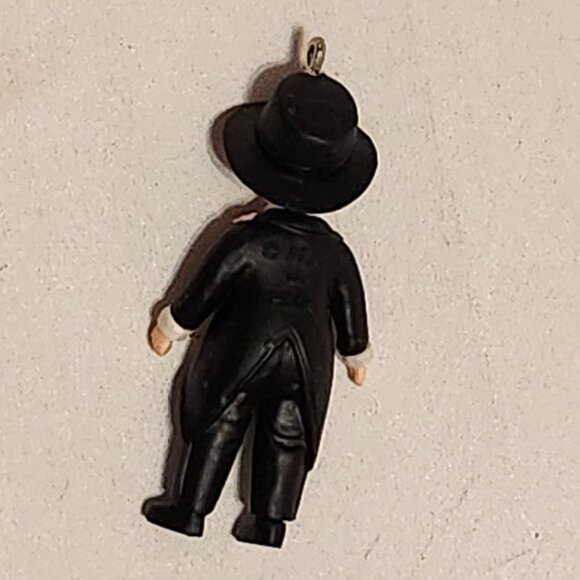 ADORABLE Hallmark Rosette Dreams Bride and Groom Miniature Ornaments 2005 - Picture 4 of 9